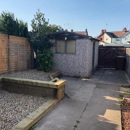 Cannock House ~ 4 Bedrooms All With Ensuite. Rugeley Exterior photo